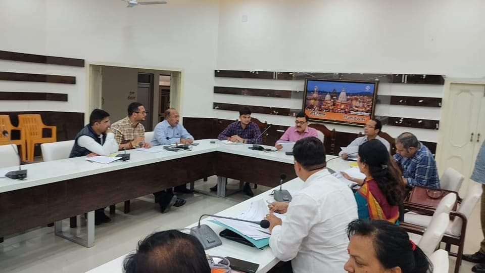 हरिद्वार में फूलों की बढ़ती डिमांड को देखते हुए फूलों की खेती पर दिया जाए विशेष ध्यान