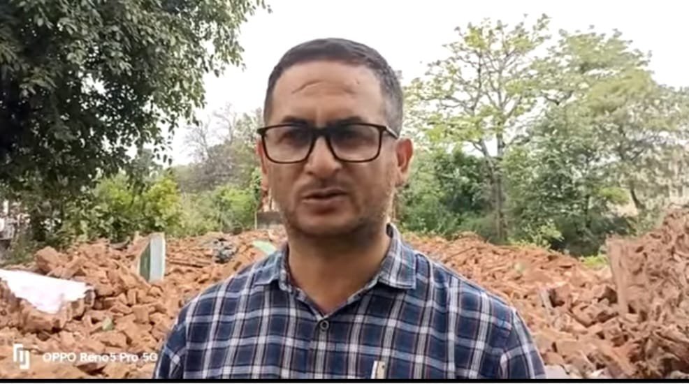 सिंचाई विभाग की जमीन से हटाई मजार l देखिए