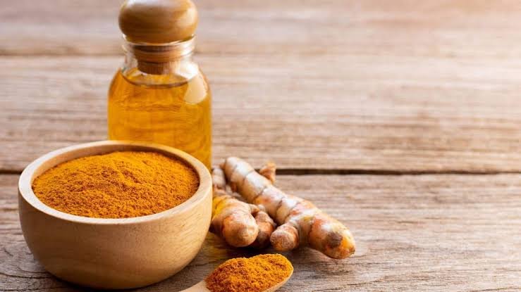 गर्मियों में फोड़े-फुंसियों और दानों का इलाज है ये कारगर तेल