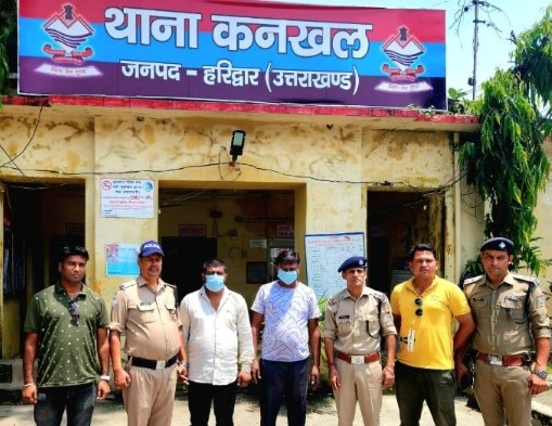 मालिक का बड़ा कारोबार देख लालच में आया ड्राईवर:ट्रैवल्स कारोबारी से रंगदारी मांगने के आरोप में चालक सहित दो गिरफ्तार