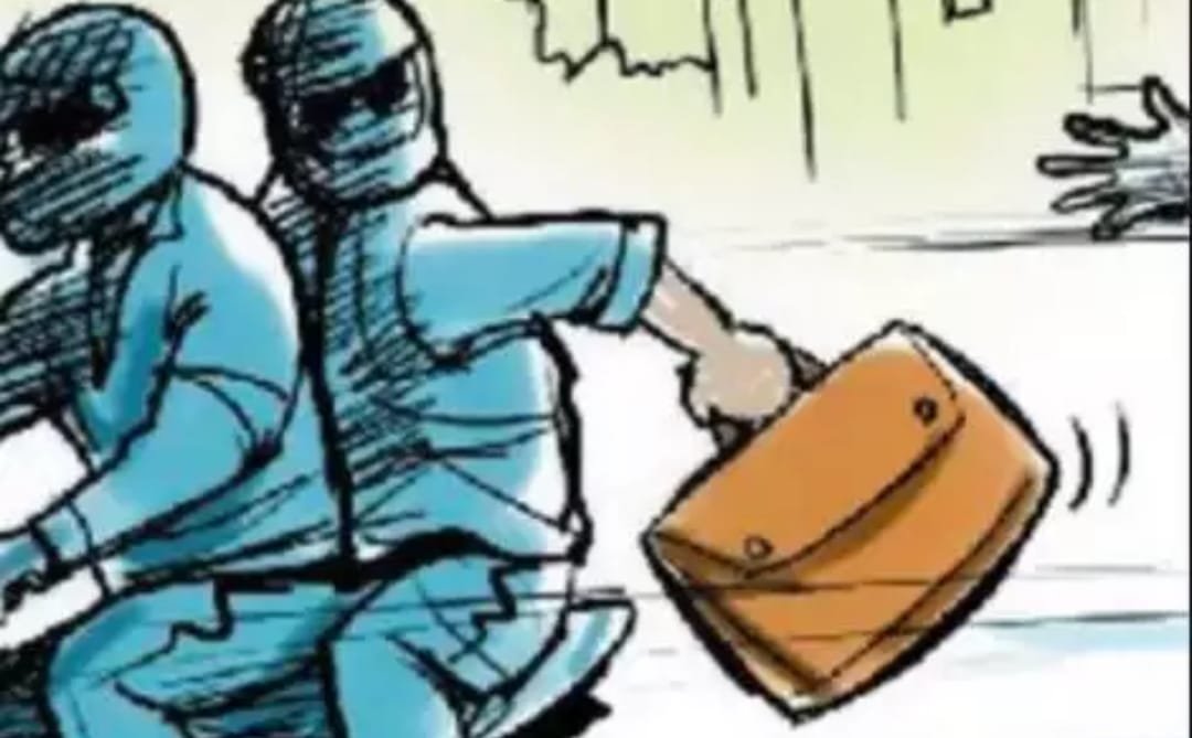 हरिद्वार: भाजपा नेता की कार से लाखों रुपयों से भरा बैग उड़ाया, टप्पेबाज फरार, बदमाशों को पकड़ने में जुटी पुलिस