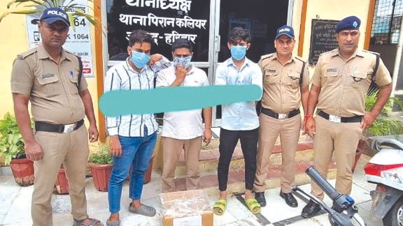 3600 नशे के इंजेक्शनों के साथ तीन तस्कर दबोचे