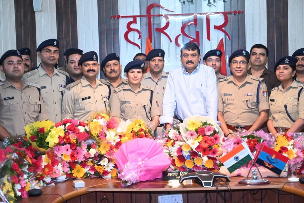 हरिद्वार से दून पहुंचे सिंघम, कल संभालेंगे कार्यभार, सहकर्मियों ने शानदार विदाई कार्यक्रम का किया आयोजन।