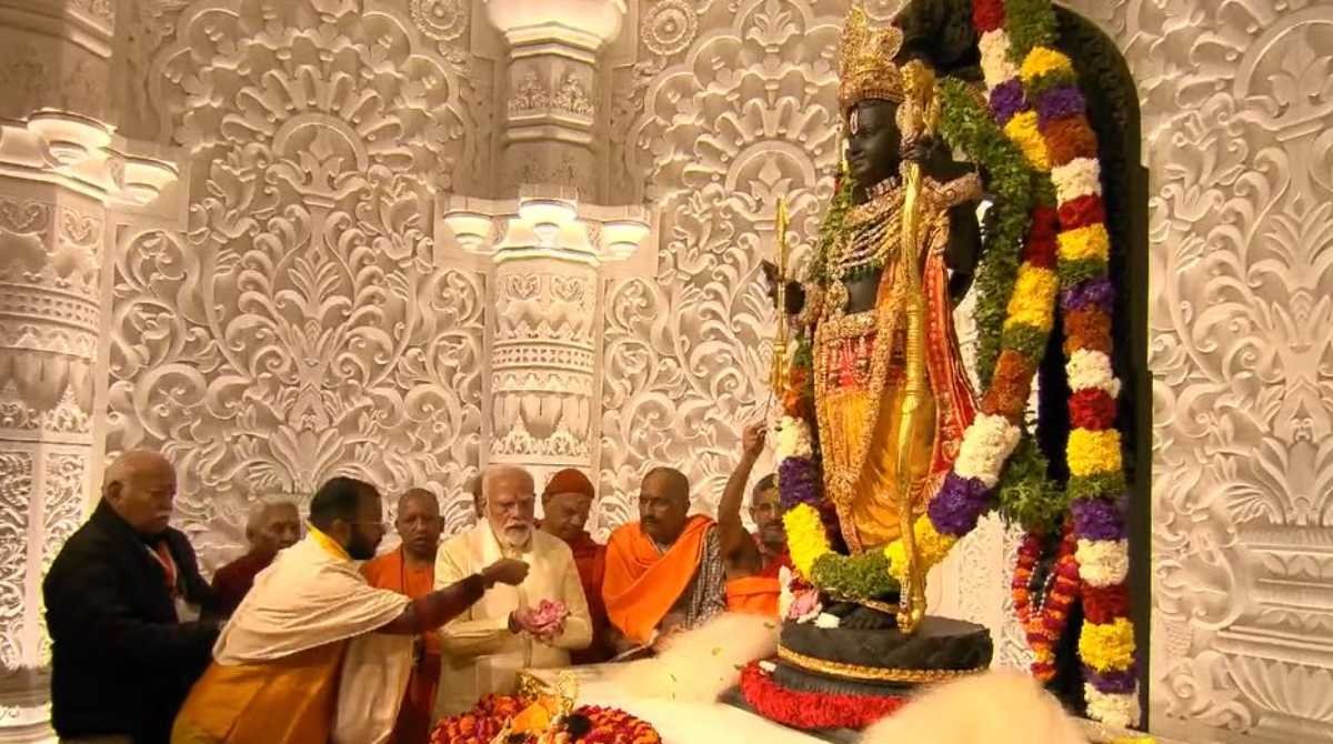 आ गए भगवान राम, प्राण प्रतिष्ठा का पूरा हुआ दिव्य अनुष्ठान