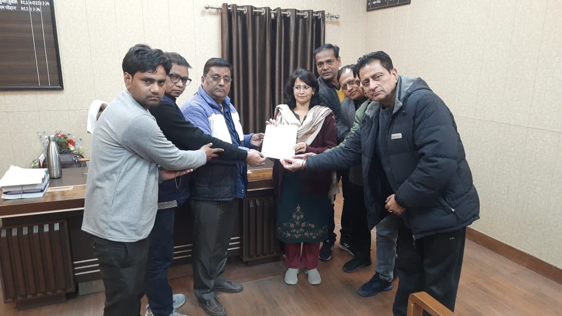 हल्द्वानी के बनभूलपुरा हिंसा में घायल पत्रकारों को मिले मुआवजा’,श्रमजीवी पत्रकार यूनियन हरिद्वार इकाई ने सौपा ज्ञापन।