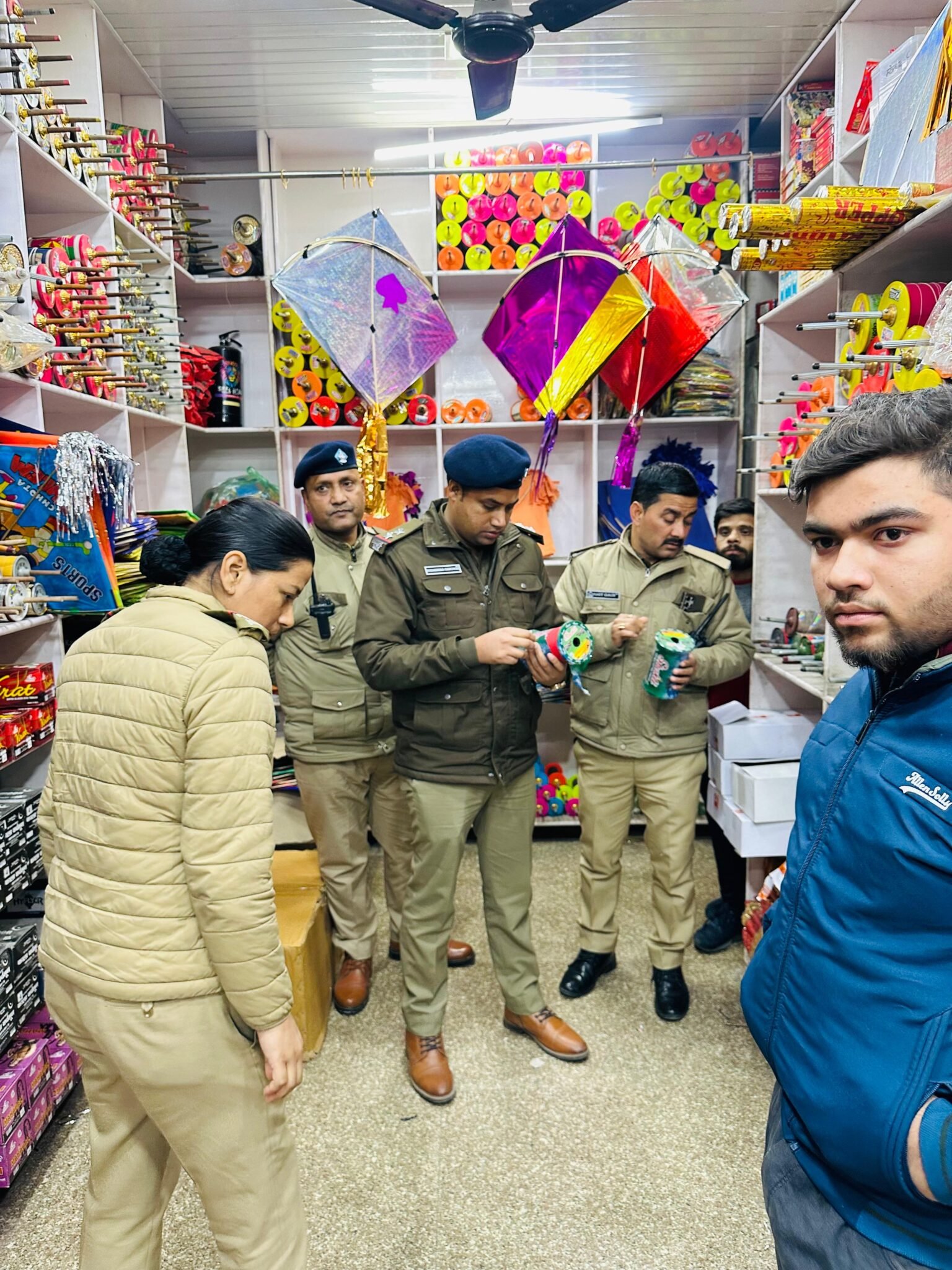 चाइनीज़ माँझे की चेकिंग का अभियान जारी